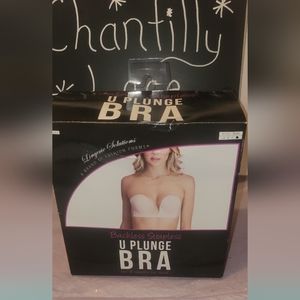 NWT Size D-U plunge Backless Strapless Bra
